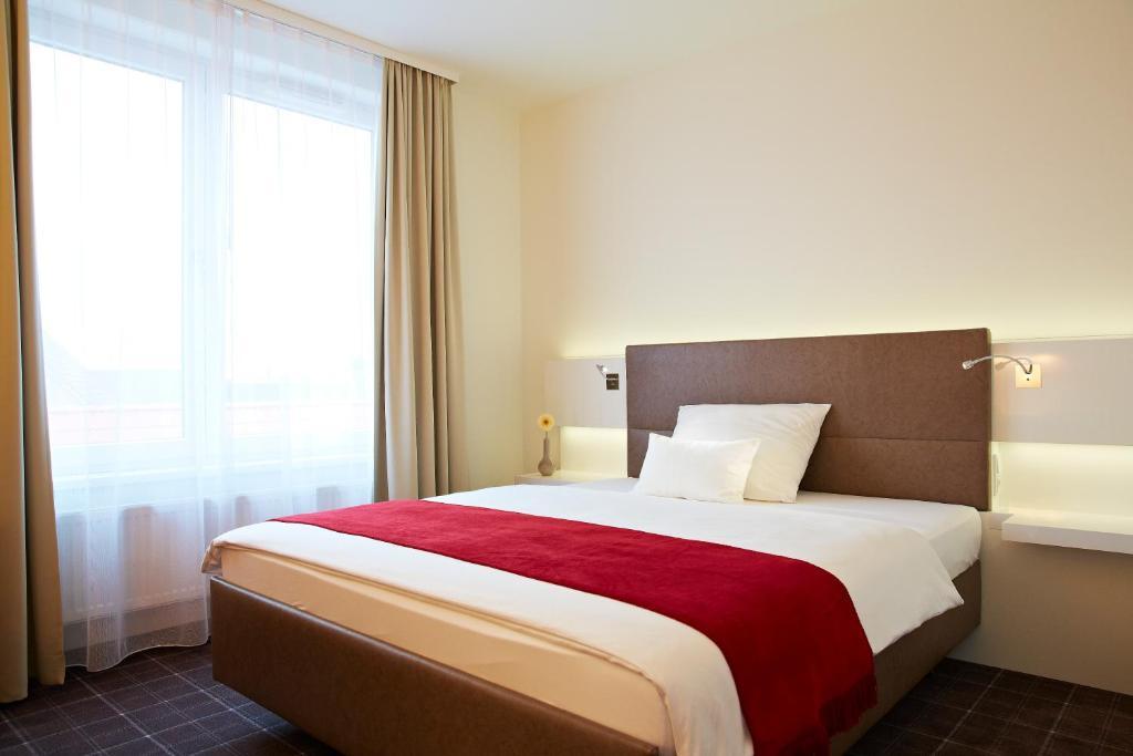 Landhotel Sonne Neuendettelsau ห้อง รูปภาพ