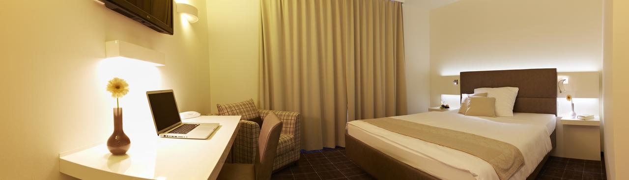 Landhotel Sonne Neuendettelsau ภายนอก รูปภาพ